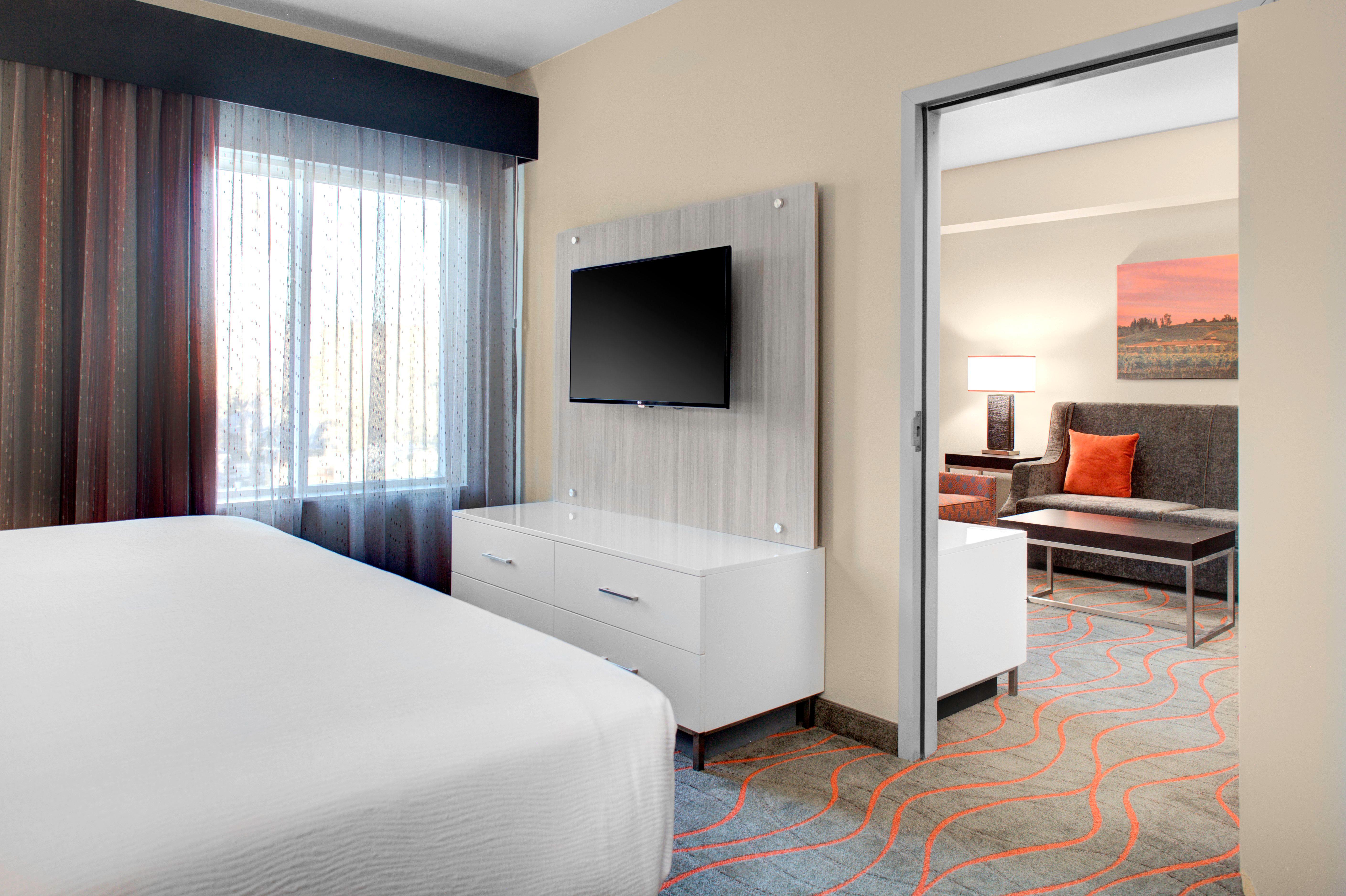 Holiday Inn Windsor - Wine Country By Ihg Ngoại thất bức ảnh