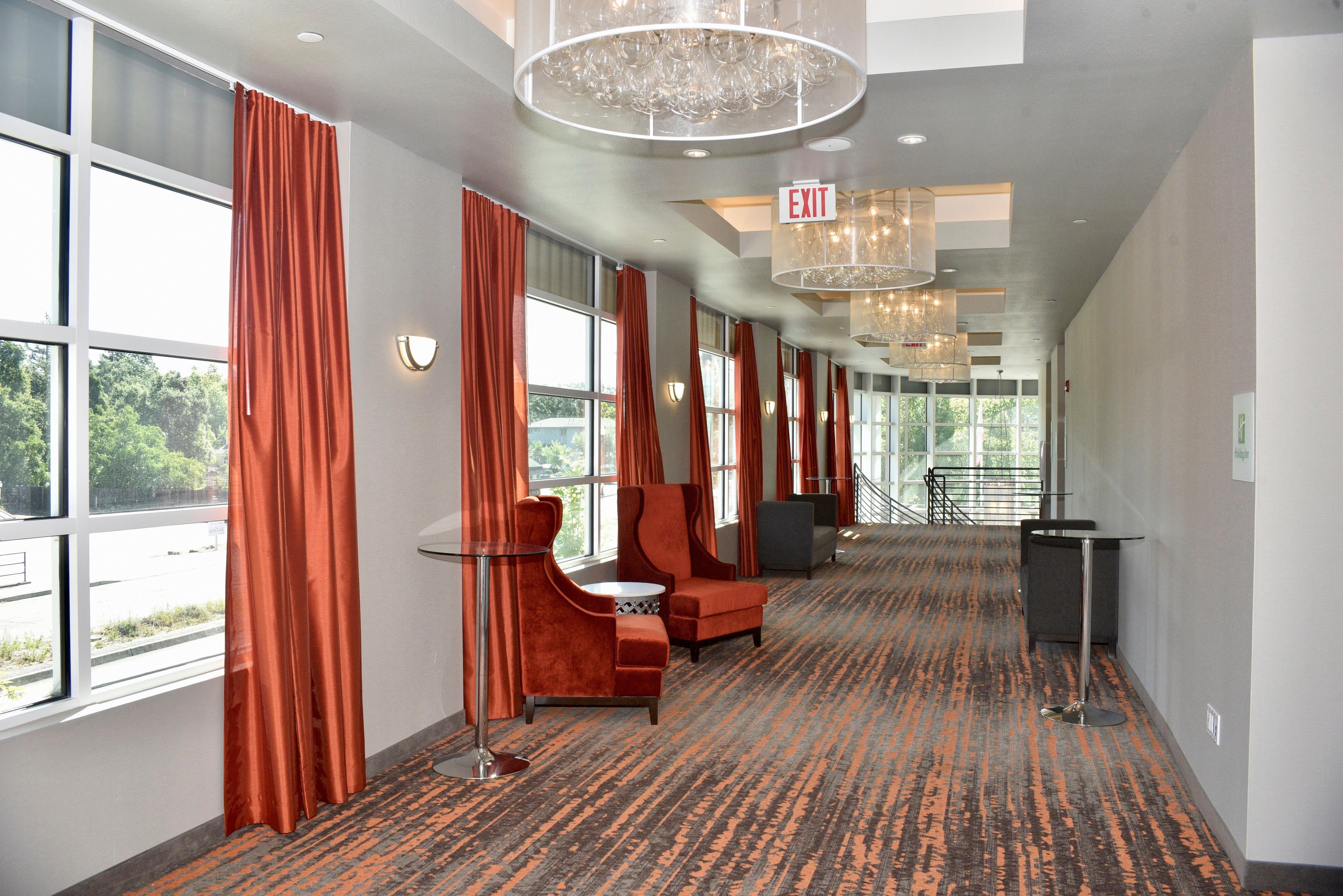 Holiday Inn Windsor - Wine Country By Ihg Ngoại thất bức ảnh