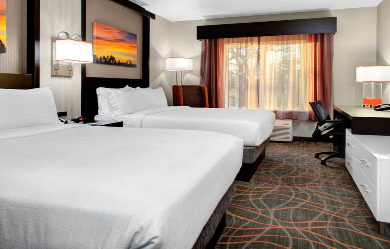 Holiday Inn Windsor - Wine Country By Ihg Ngoại thất bức ảnh