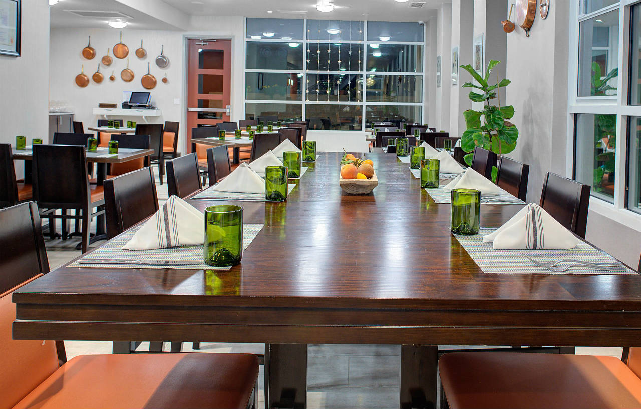 Holiday Inn Windsor - Wine Country By Ihg Ngoại thất bức ảnh